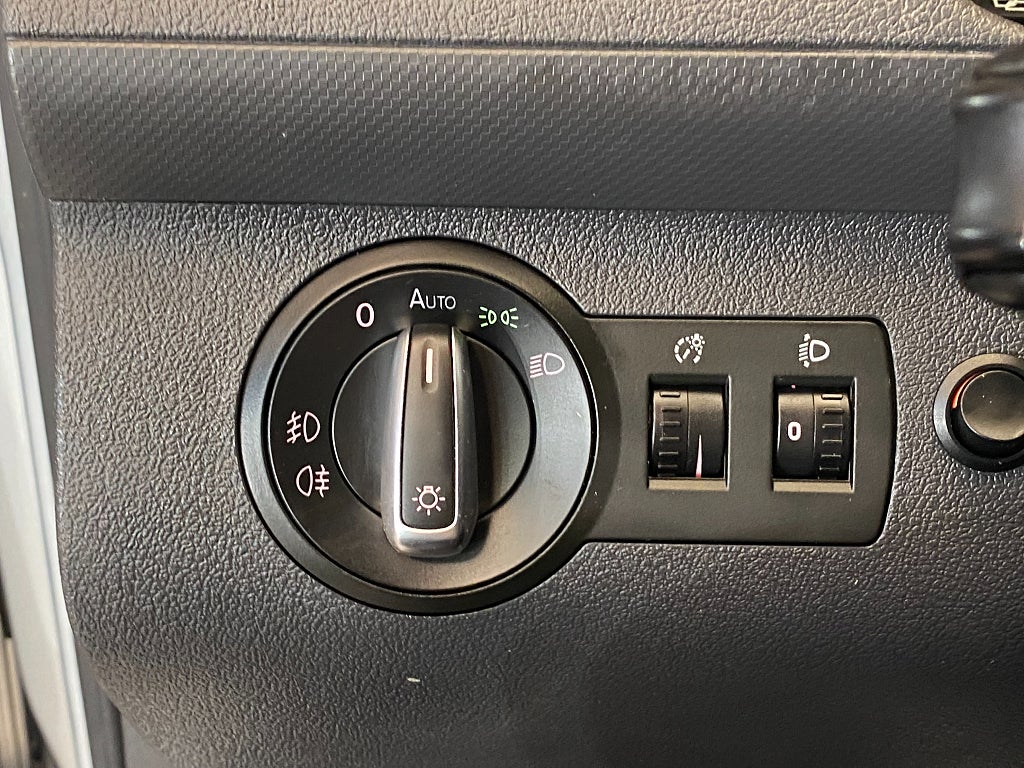 Car Image car-163315-38259eb12019799c8978909e00d12064