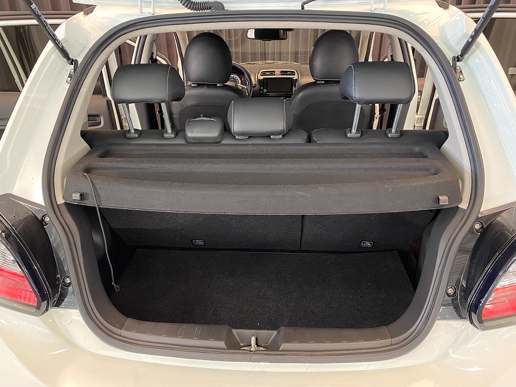 Car Image car-163565-71e4bef1d52d3e33ddc3fbe3344db8aa