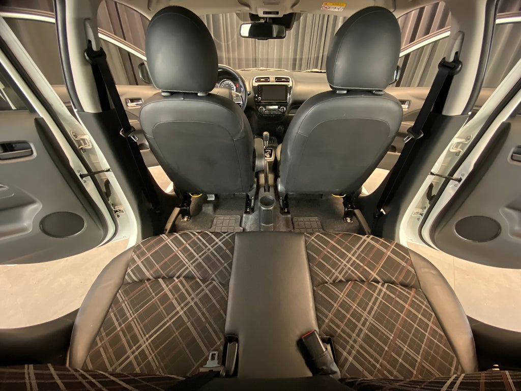 Car Image car-163565-ee8b44bf99b5fdc17c67dbb89cdda770