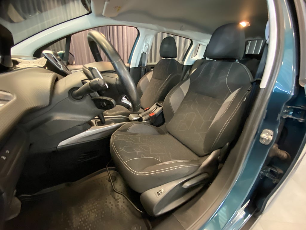 Car Image car-164002-d581f0655bedc7d65402a7a52638e643