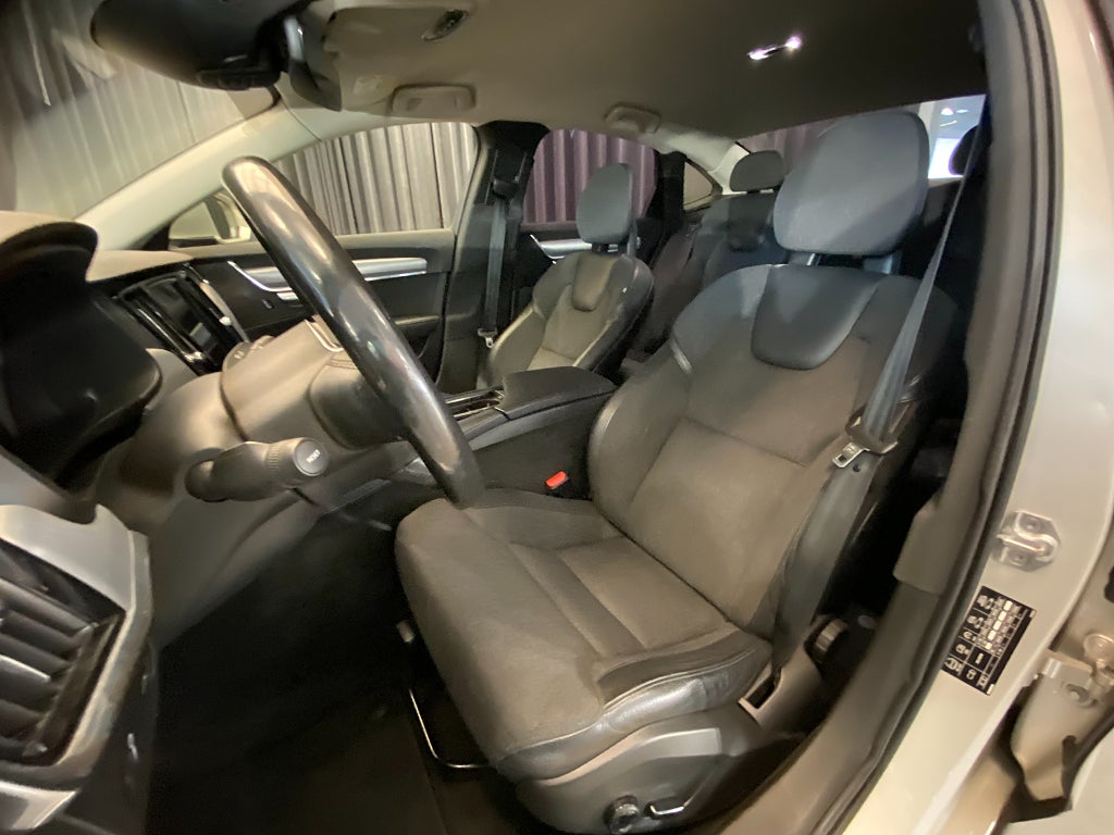 Car Image car-164148-3c8c3d063da33db9573edac2ef5aa8c1