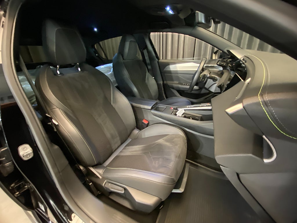 Car Image car-164262-118fc8926bdb7237fbd585085c879dae