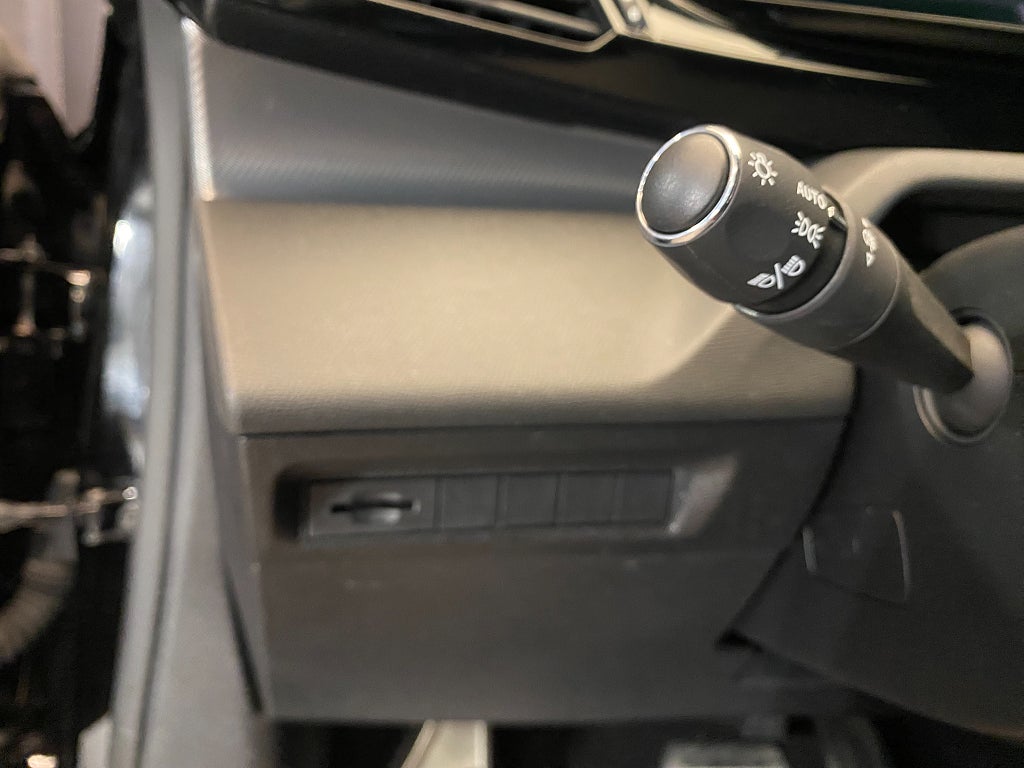 Car Image car-164262-31f216a0950f1b180ebfa1f89fe4a6b1