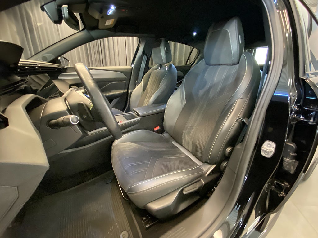Car Image car-164262-7d8d3adf6f1895d5f2df28b4b64d013e