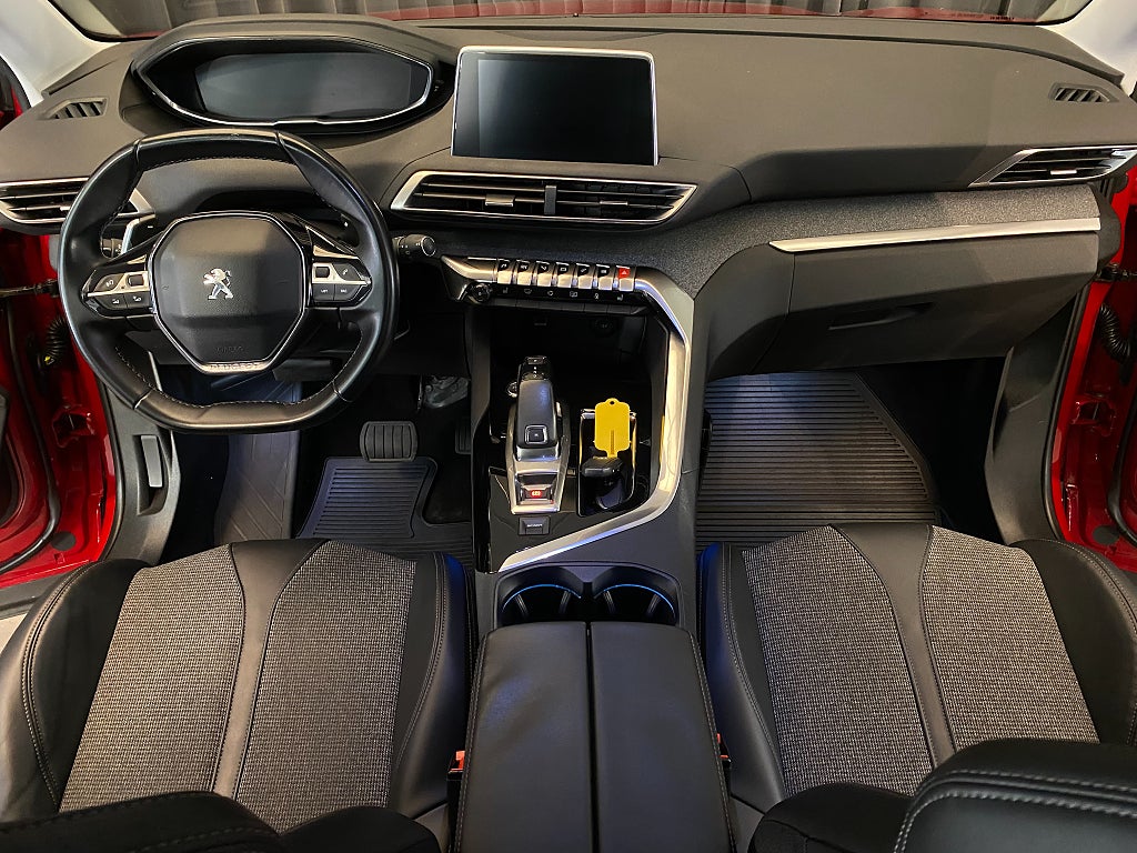 Car Image car-164564-41f032a9fe414ea42dbbf13f55dbf234
