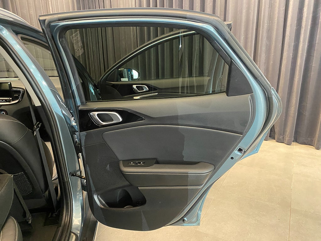 Car Image car-164630-bafbe684de4f0211752d934a2e26356e