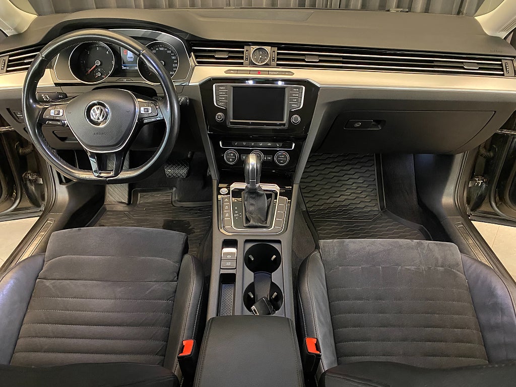 Car Image car-164899-73bc9c48ba4a3e439f77d4fcb4d37ce5