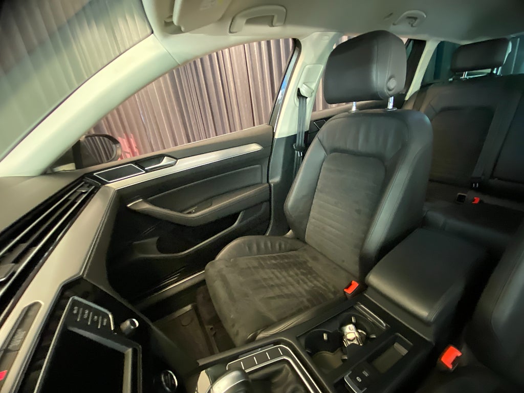 Car Image car-164899-7d4dcd1b46e84fd9169f31f47befbbab