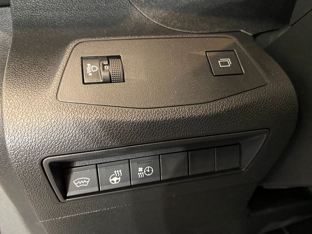Car Image car-165418-489ac00a1408175beac6a241f00d4ffa