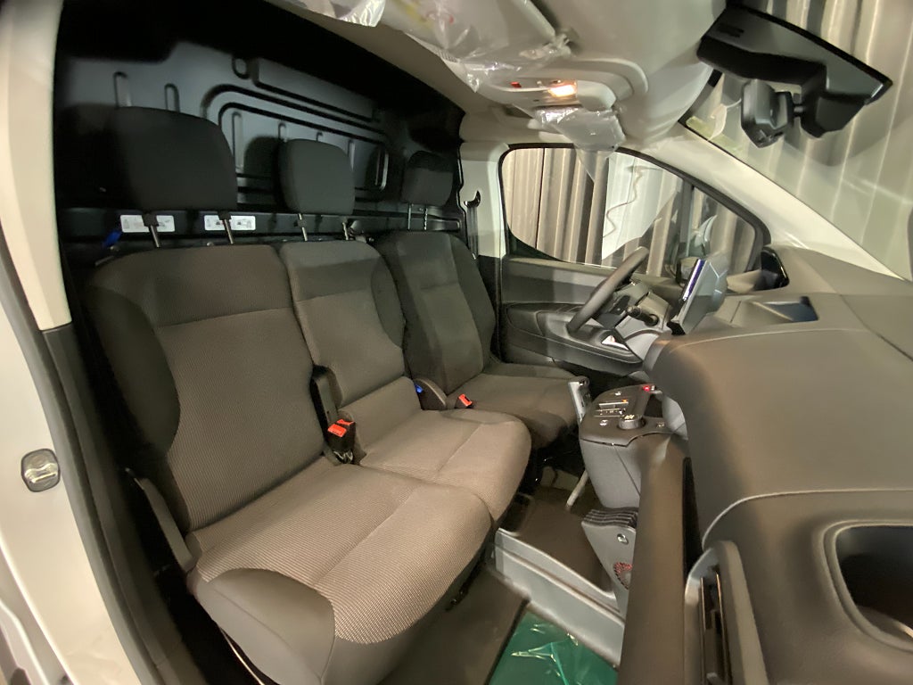 Car Image car-165418-7c8ad27aaadd354525a9ae29d1ff72d1