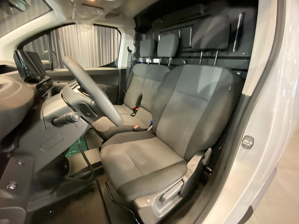 Car Image car-165418-dd7f46d625cbffe68ff918633f3089aa