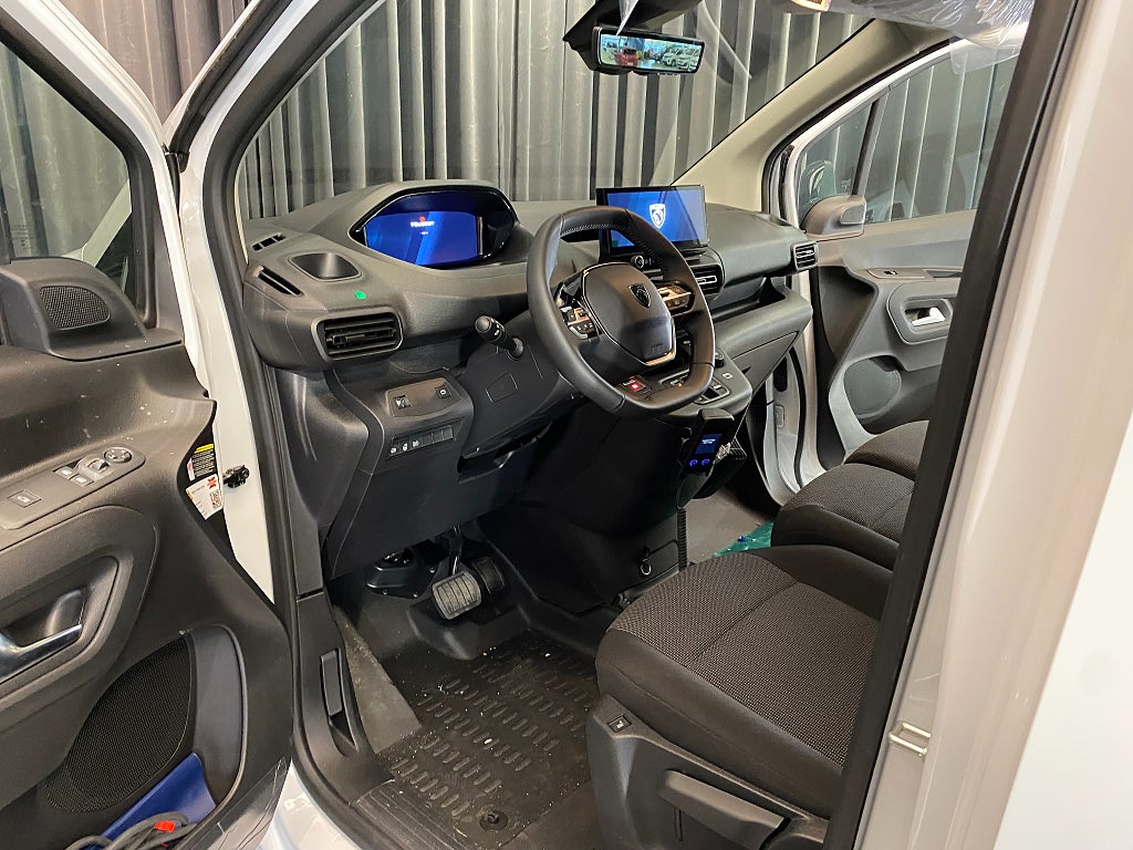 Car Image car-165418-e740cf6c9a1b0b1f371a249c9c869143