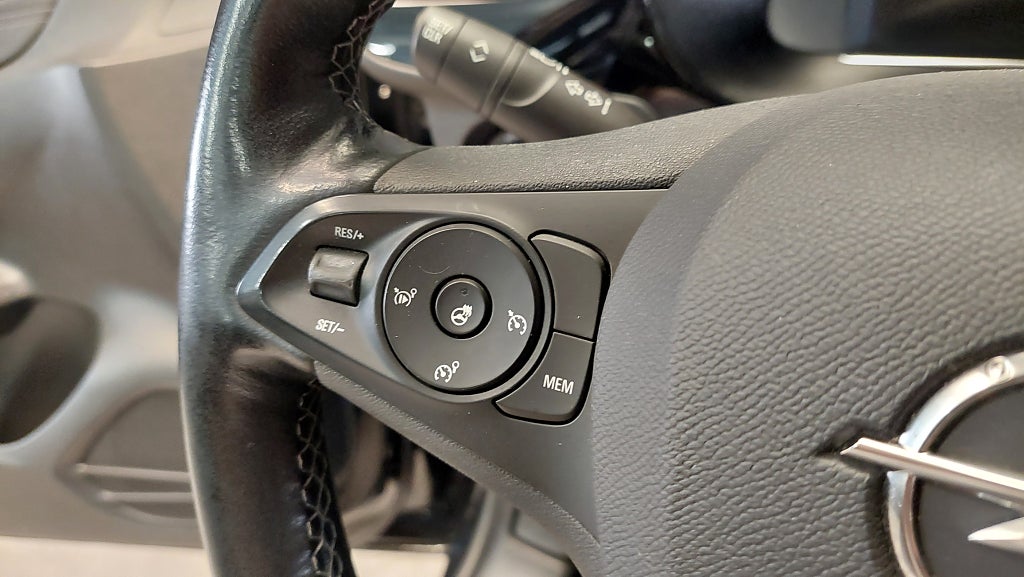 Car Image car-165623-c236381f3a33d456bb57408df748d88a