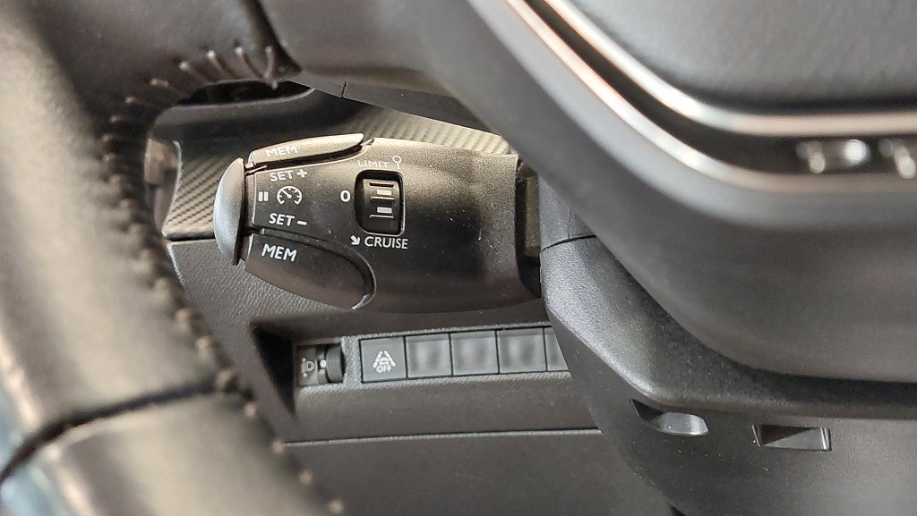 Car Image car-165625-d5327be72e10e63bf9b04e10e596d481