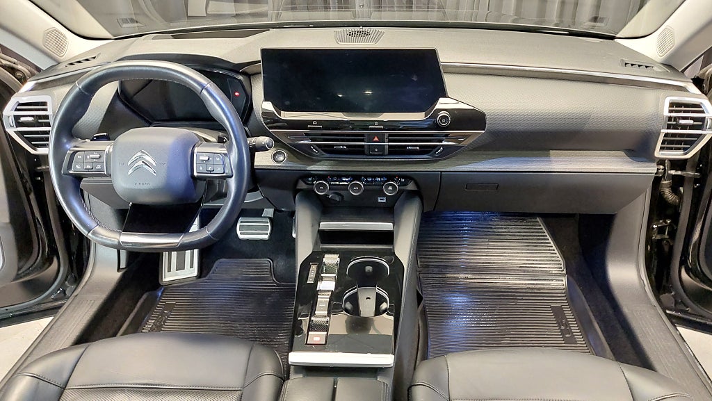 Car Image car-165756-d151f11e6b173631dc4a7ec3fcdf3f45