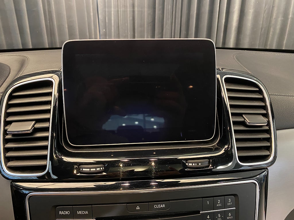 Car Image car-166601-144428663e004391397b91a3a975cebe