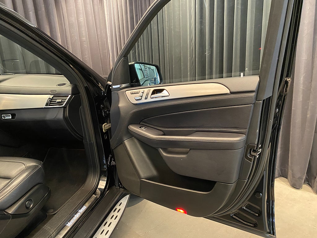 Car Image car-166601-15d096bc151b92db1493a83162ed911d