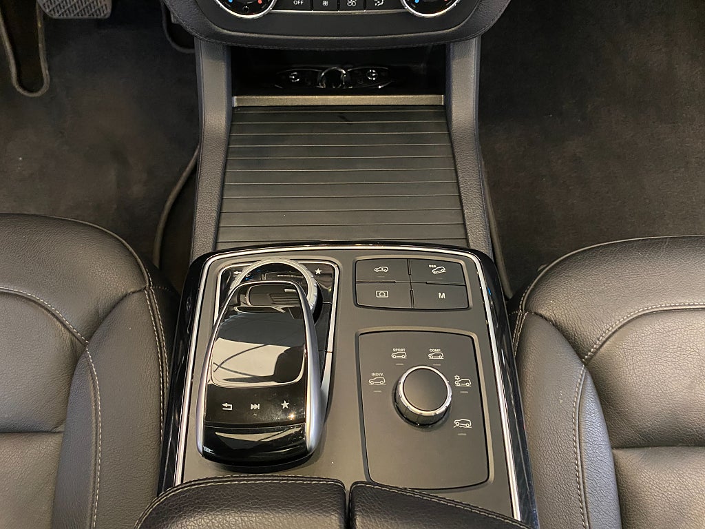 Car Image car-166601-433af790354ab26761070b12ff4c815f