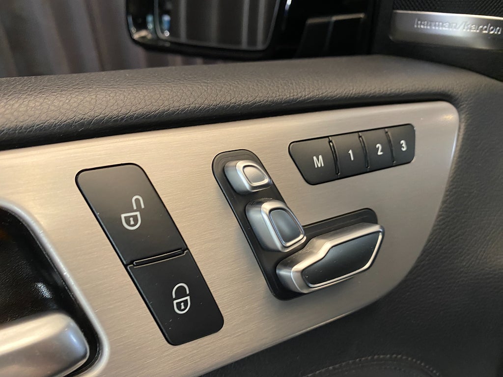 Car Image car-166601-a28d7fd53f086247b13d705f7ae02852