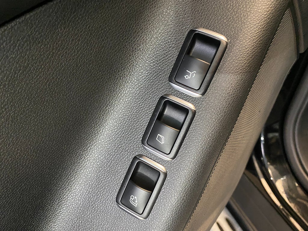 Car Image car-166601-e3310bbcf7ddbcf98a1c09bdf0e6de5d