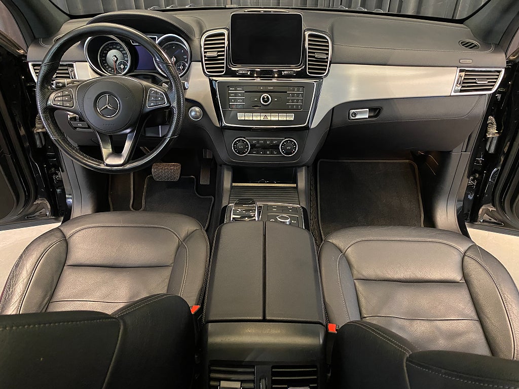 Car Image car-166601-f34612a330d70e5599aab017dd29f2a2