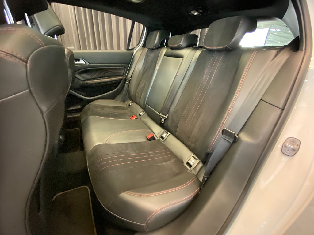 Car Image car-164628-1d10947e7ce741188d0303c18e663994