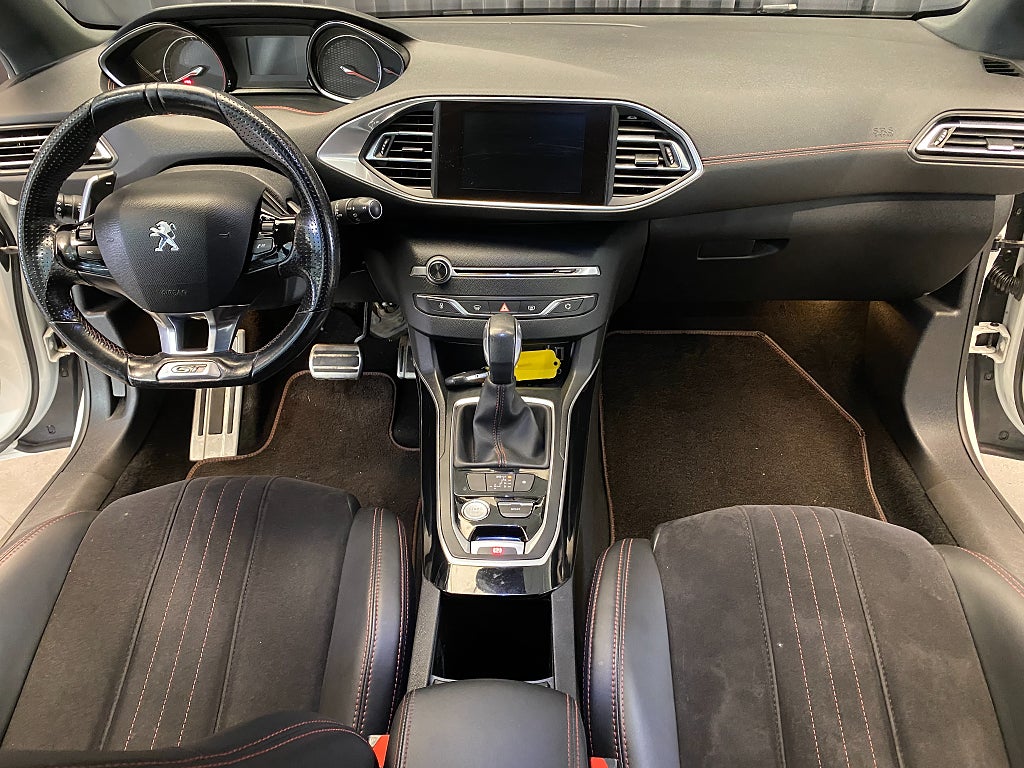 Car Image car-164628-4536380cfe67453226e400552d79bc96