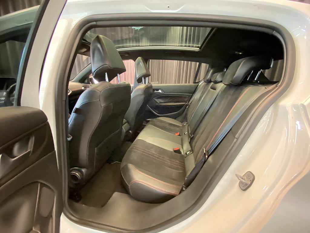 Car Image car-164628-be39d832d37bb721fb13b79b901d5f20