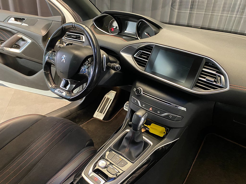 Car Image car-164628-f1af7e1c6fa244a03f87831f2f0d4491
