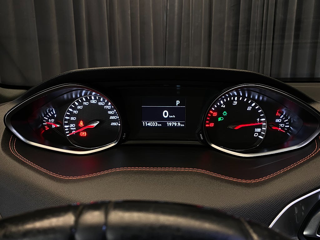 Car Image car-164628-fd95cd5887c5b3175ff33acd233f20ad