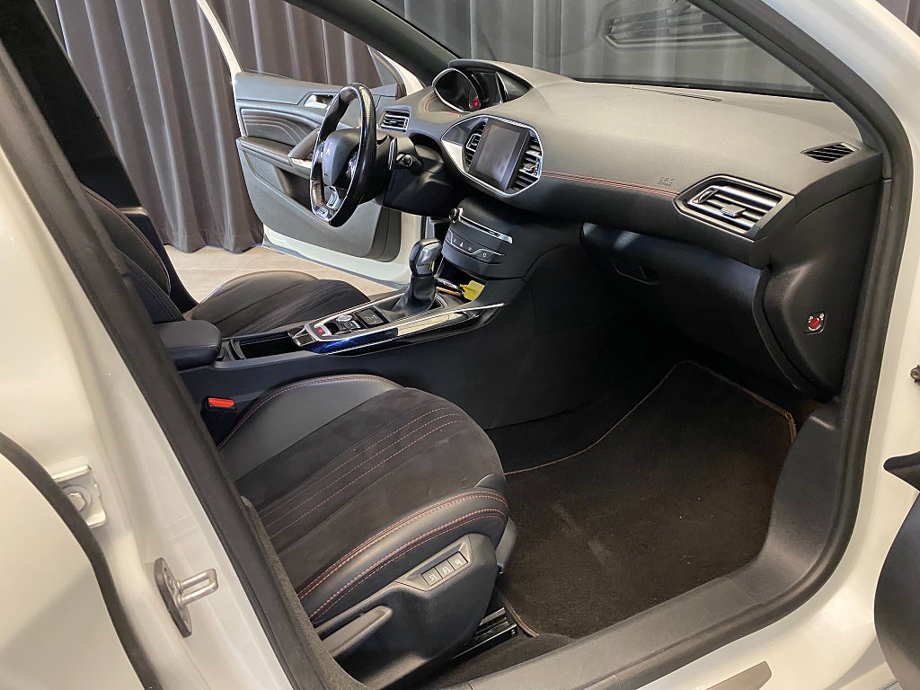 Car Image car-164628-fe064df08ea865962850defe7086681c