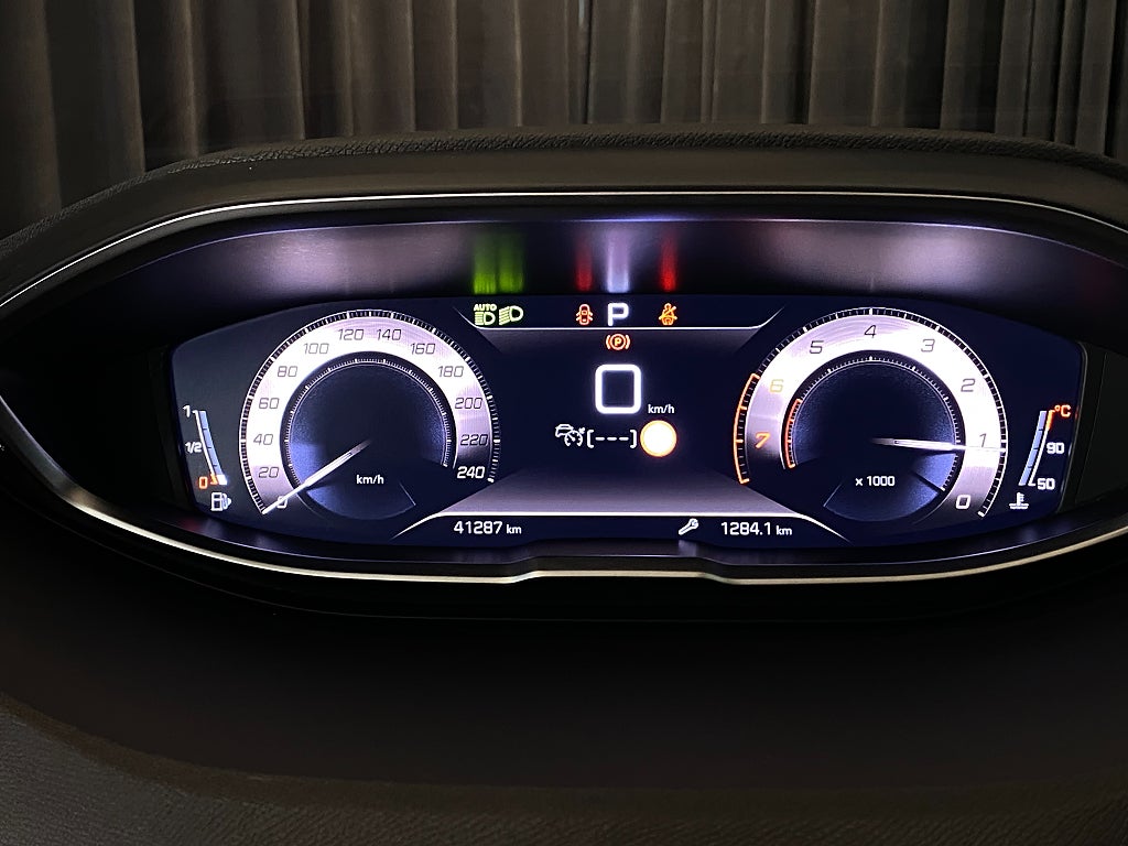 Car Image car-166605-21e0de6e831ec94b1f2e2f67a9bc8167