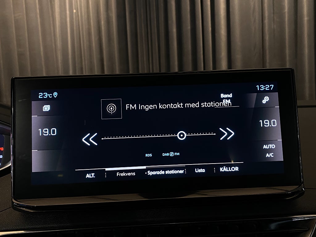 Car Image car-166605-c352cf7f816c9aeb7573c04f994c133a