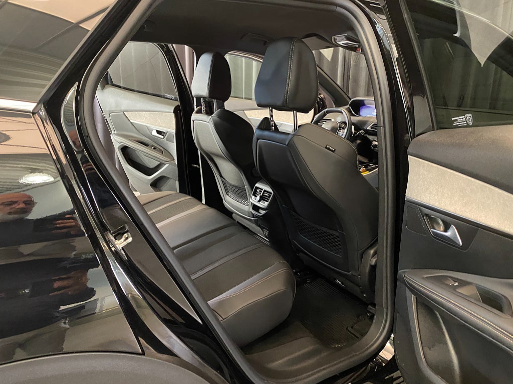 Car Image car-166605-fe149ecfeb0579b71f2440e580dcea79