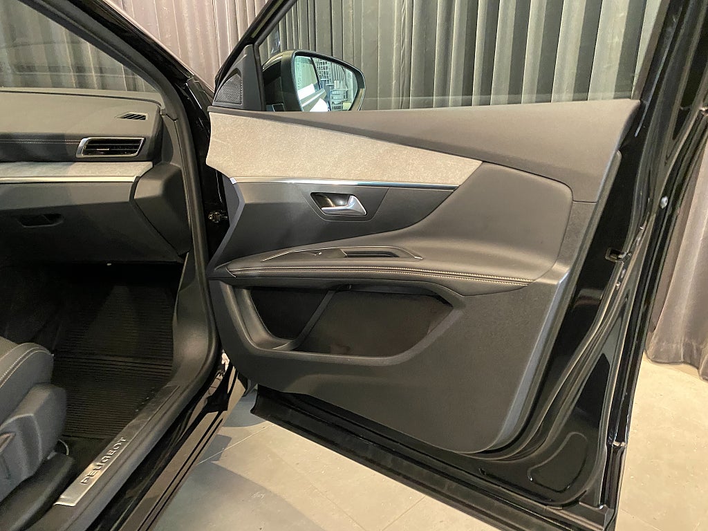 Car Image car-166605-fe85be8bbd86b2ea18072775625cb1ec