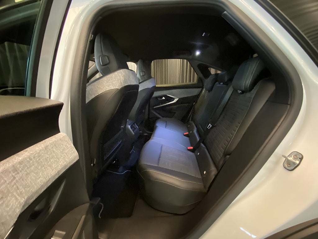 Car Image car-167425-42384fdb38b39c670173460d88366f16