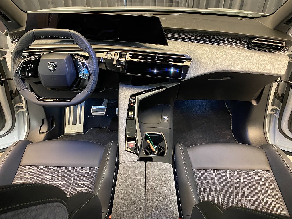 Car Image car-167425-d5c74c8e06302b51e8a36d33bacecd36