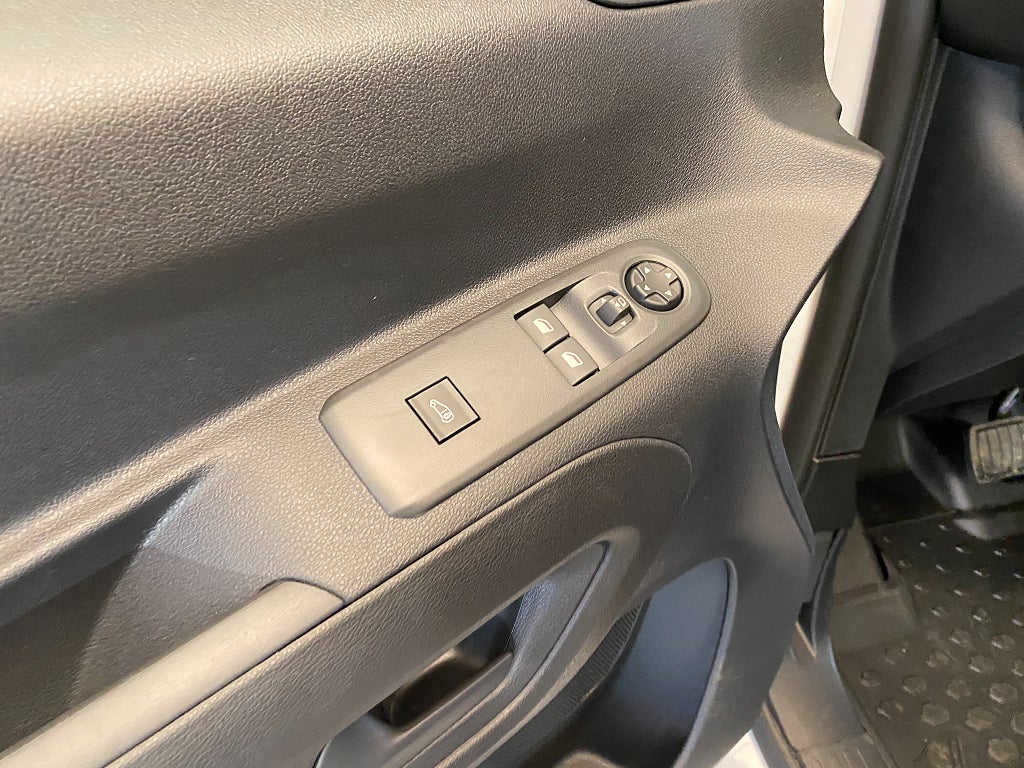 Car Image car-168261-e72c1cc9c17411fabfcd1a806bff434e