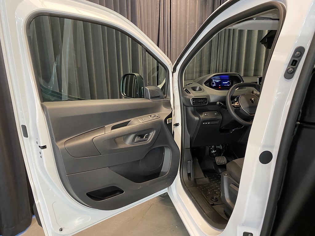 Car Image car-168261-fef5065b67af0c3c9466fe7f0e69839f