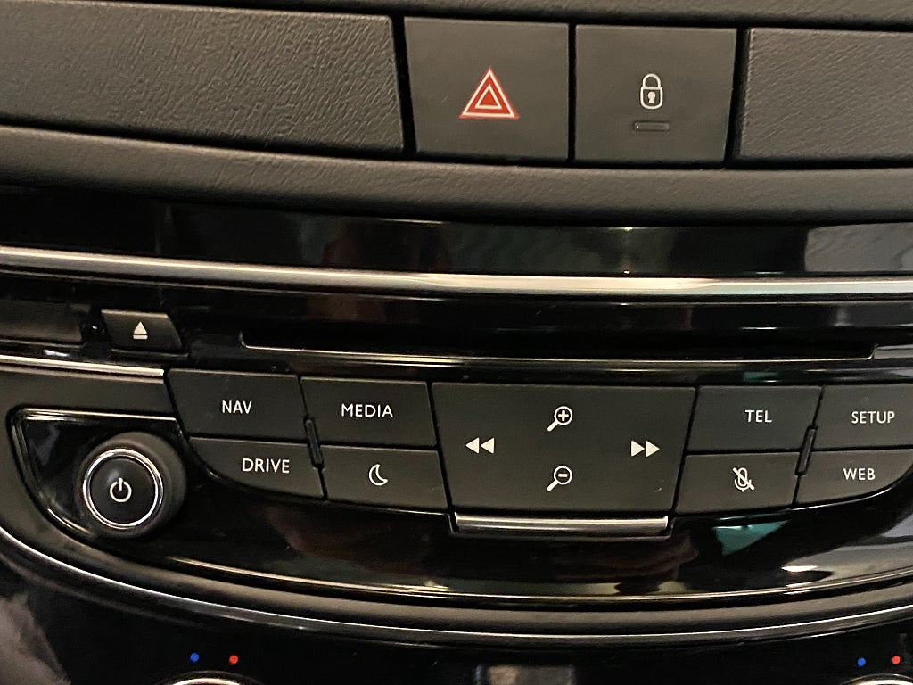 Car Image car-168350-d090f2b8f1135a1b1a018f571d520c5b