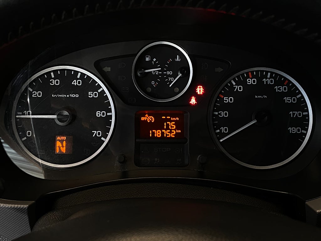 Car Image car-168463-18314cf8833b9cf6ebd395a177070428