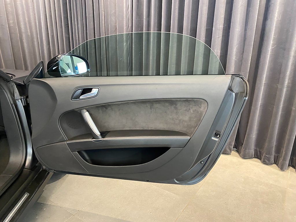 Car Image car-168762-16905c41723c0680521ed38b10f676b4