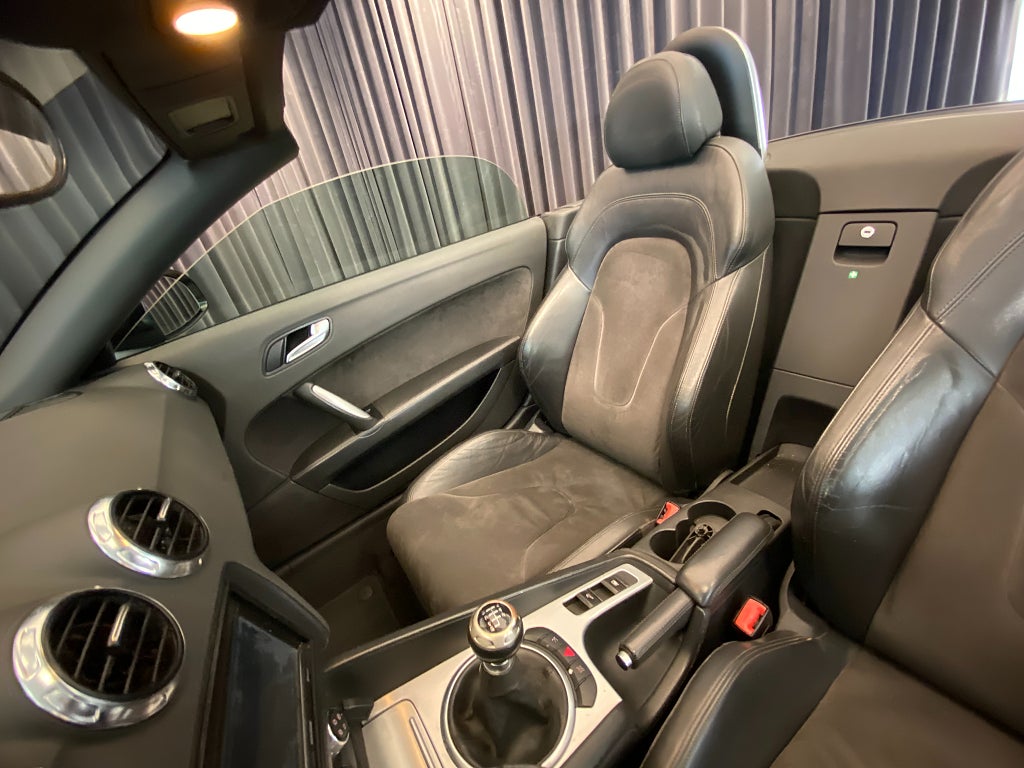 Car Image car-168762-65840823b1937eb1dc2524dcaf829c24