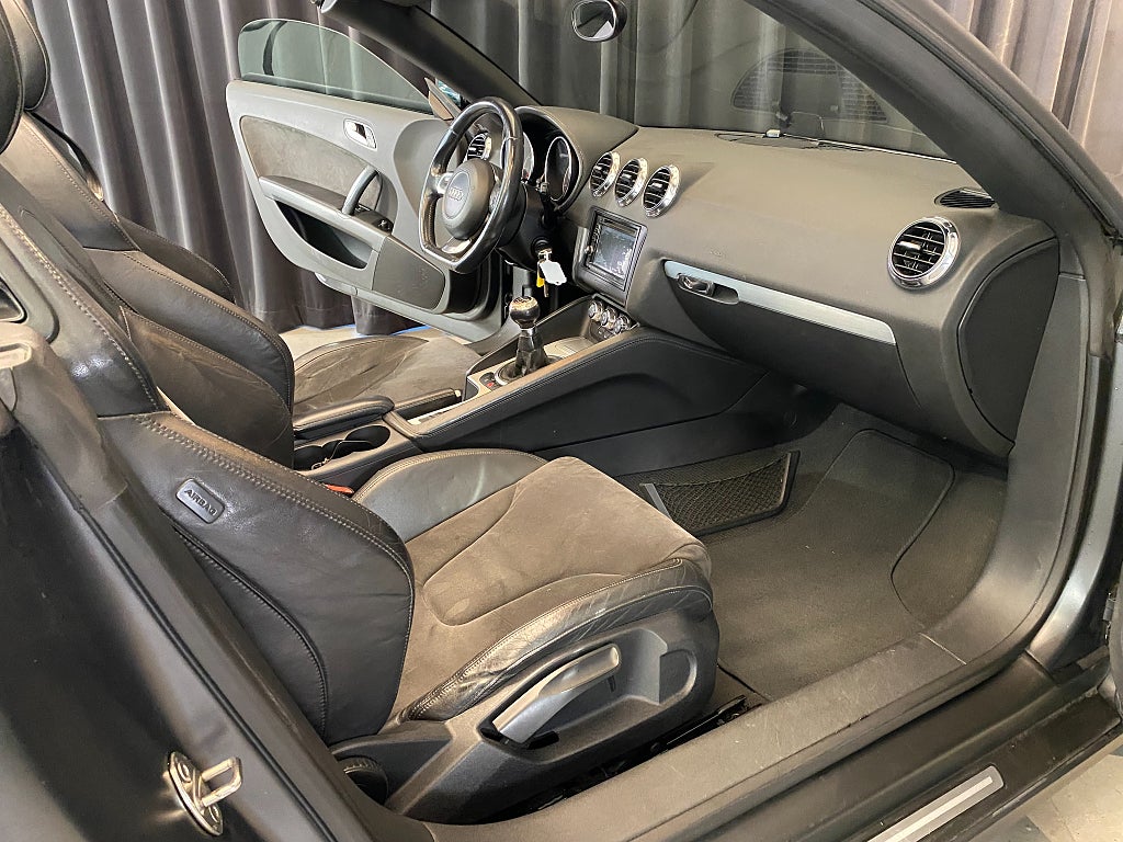Car Image car-168762-73eadae16a63f250e29350664f8a8263