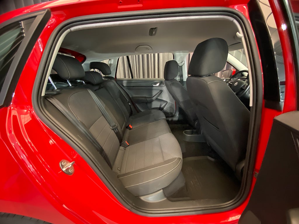 Car Image car-169197-ec8766d8549cf50df9fade64ccdb049d