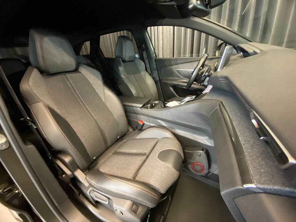 Car Image car-169550-49701e4d7e40ac342d772af3b2a232ea