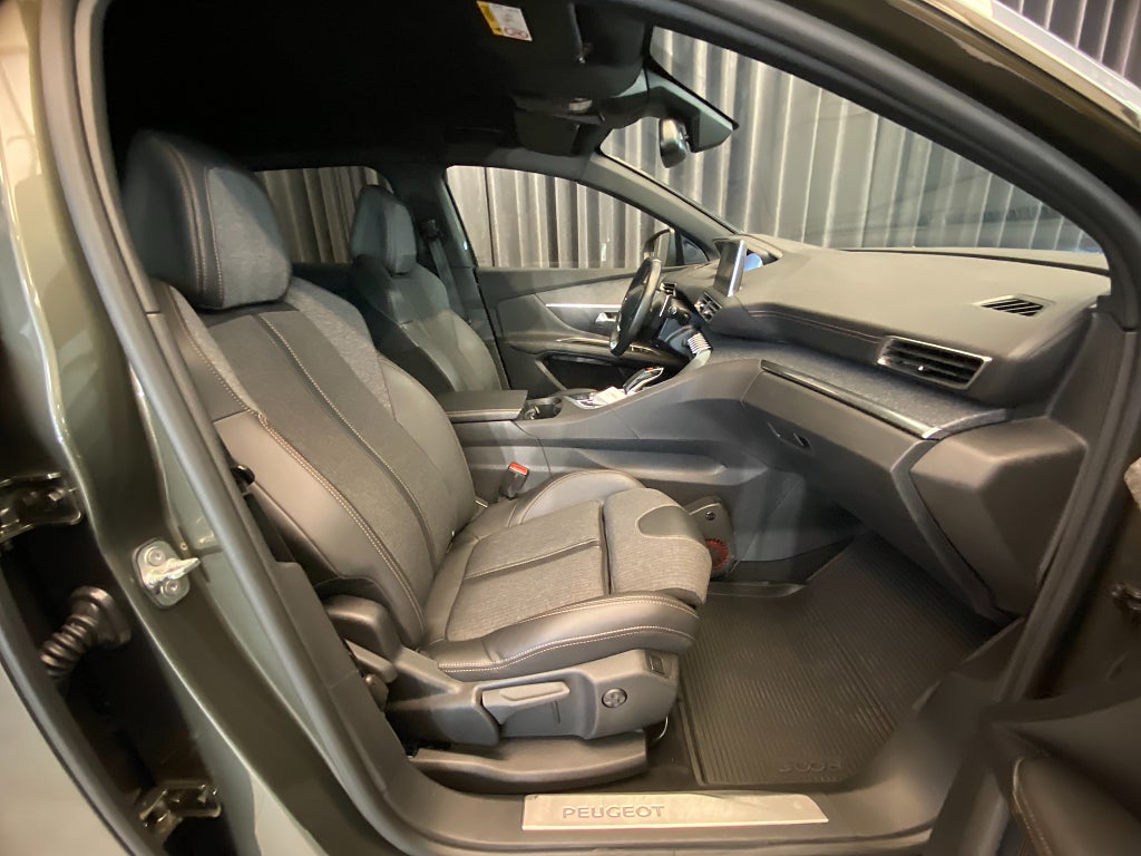 Car Image car-169550-7c427233fdc29d890fcddb9a850ca564