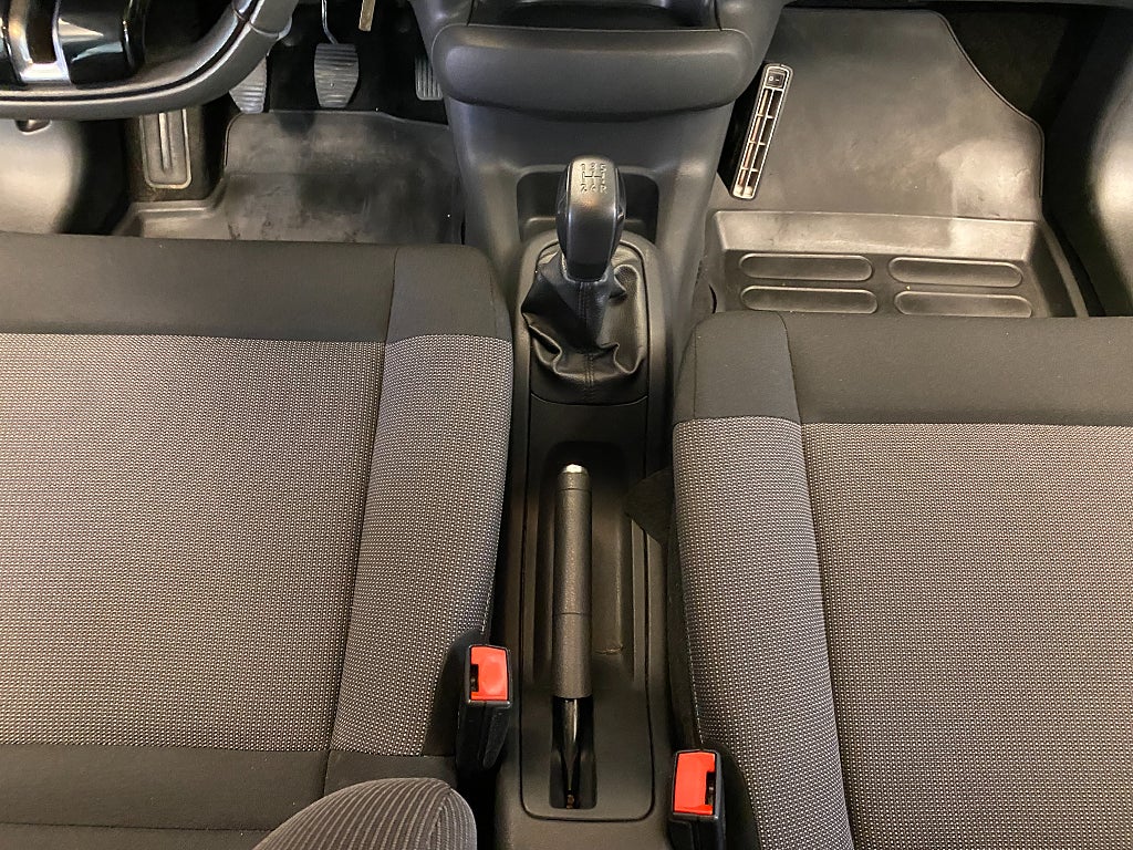 Car Image car-169699-0eb89a9a8483b6947b95092400d8599d