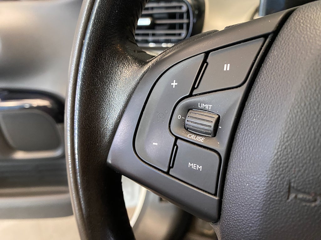 Car Image car-169699-166a266d2816f62e1effb2fc7a2f35da