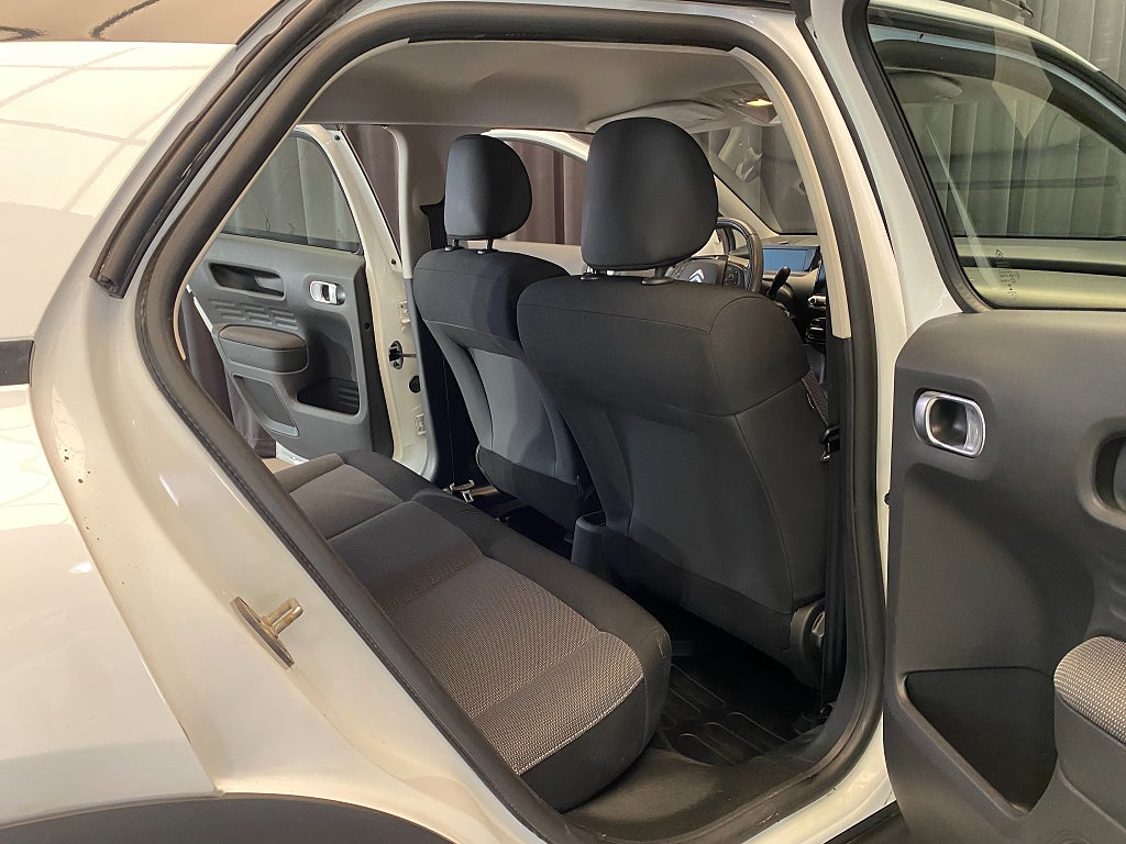 Car Image car-169699-3df41749ba42b68f0f458e5b8821fbd7